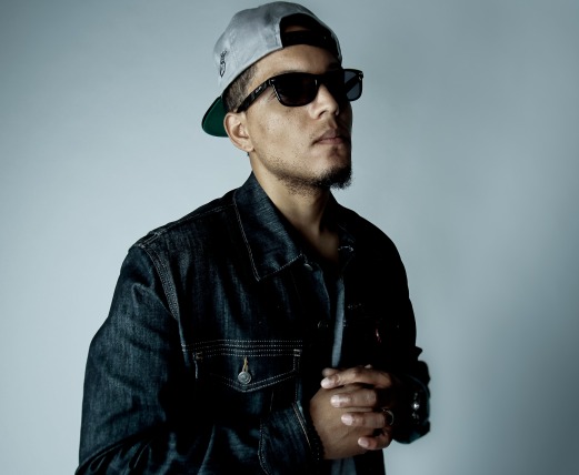 Jahaziel Elliott's new album, 'Head's Up', will be released on November 19